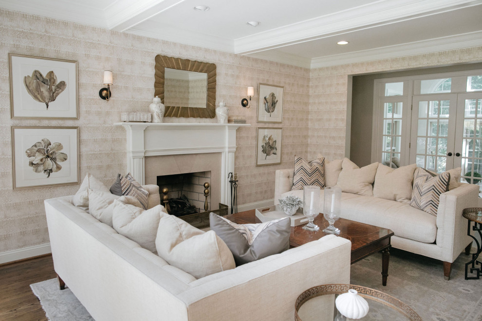 Inspiration for a transitional living room in Baltimore.