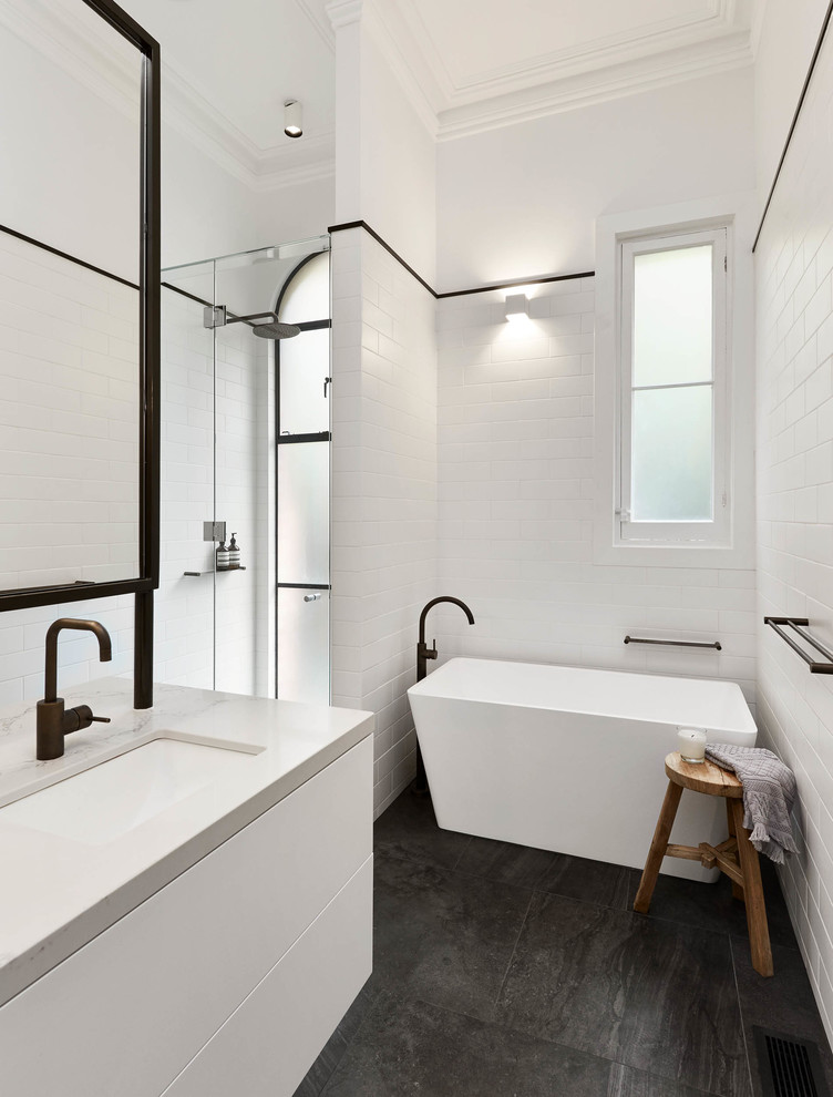 Design ideas for a mid-sized contemporary bathroom in Melbourne.
