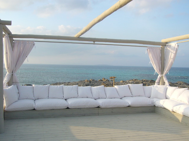 Locale a Formentera coastal-deck