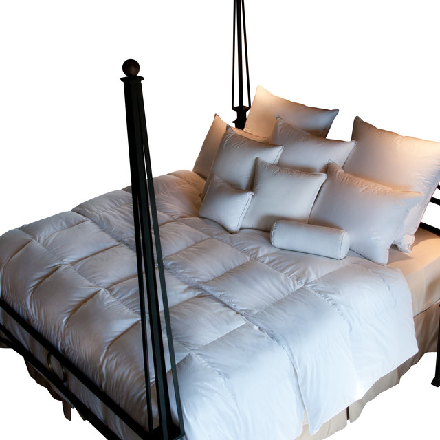 Ogallala Comfort Company Monarch 700 Hypo-Blend Artic Down Comforter, Full