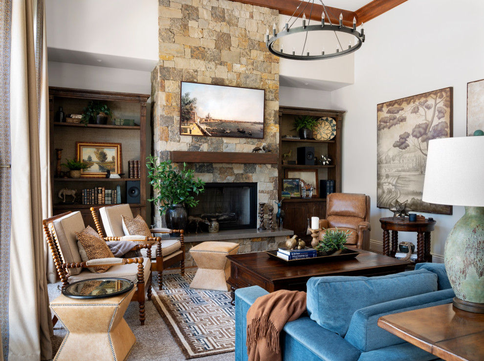 Design ideas for a traditional family room in San Francisco.