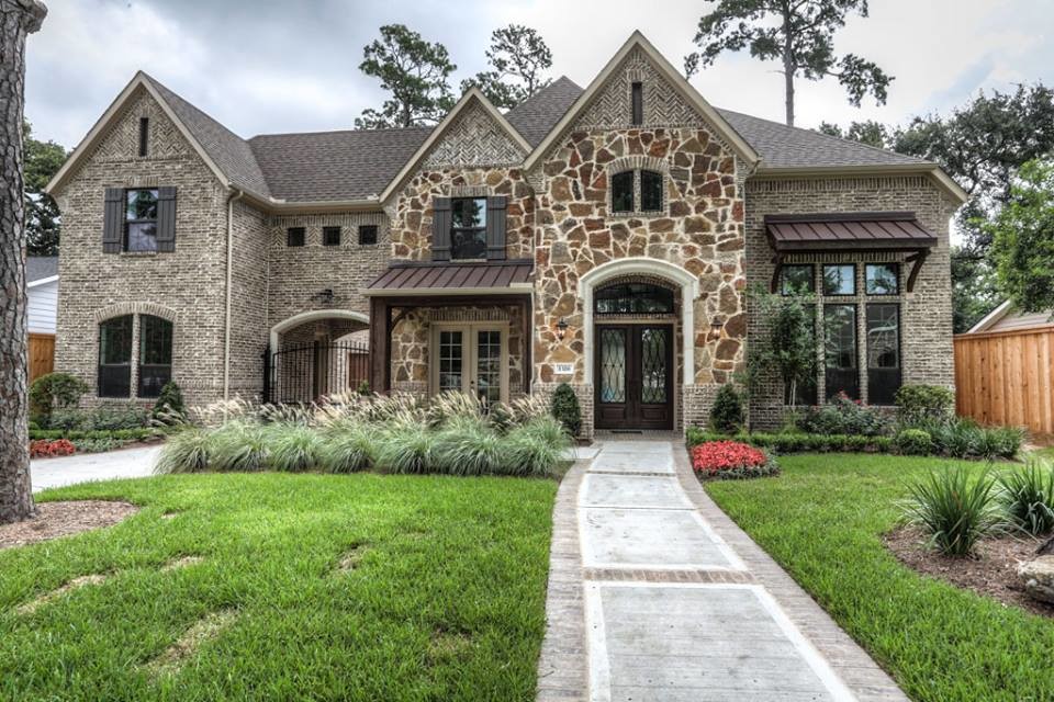 Transitional exterior home photo in Houston