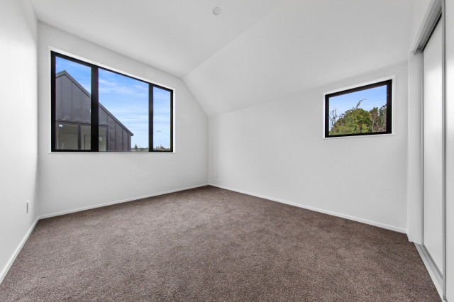 New Home - Glen Innes (Unit 1 ) contemporary-bedroom