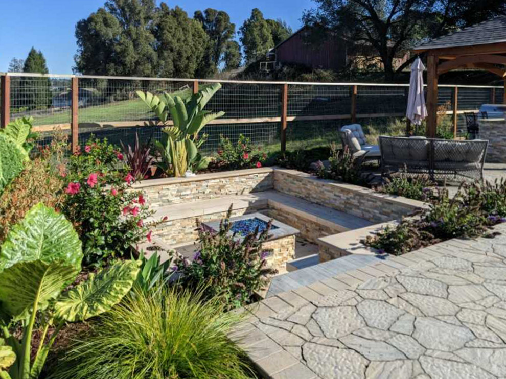 Castro Valley - Traditional Rustic Design