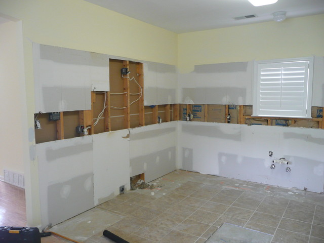 Transitional style kitchen transitional