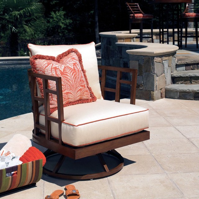 Tommy Bahama by Lexington Home Brands Ocean Club Resort Swivel Lounge Chair Mult