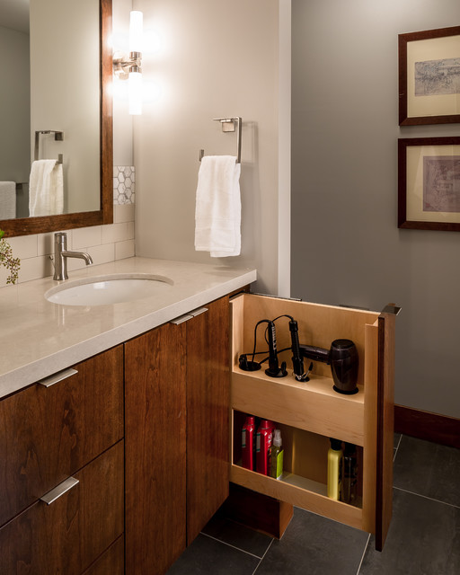 Modern Minneapolis Ranch modern-badezimmer