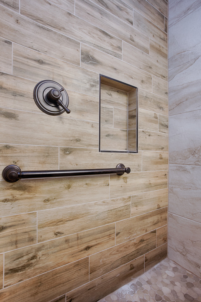 Bathroom - transitional bathroom idea in Phoenix
