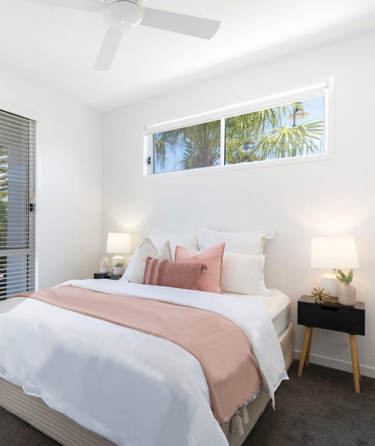Photo of a contemporary bedroom in Brisbane.