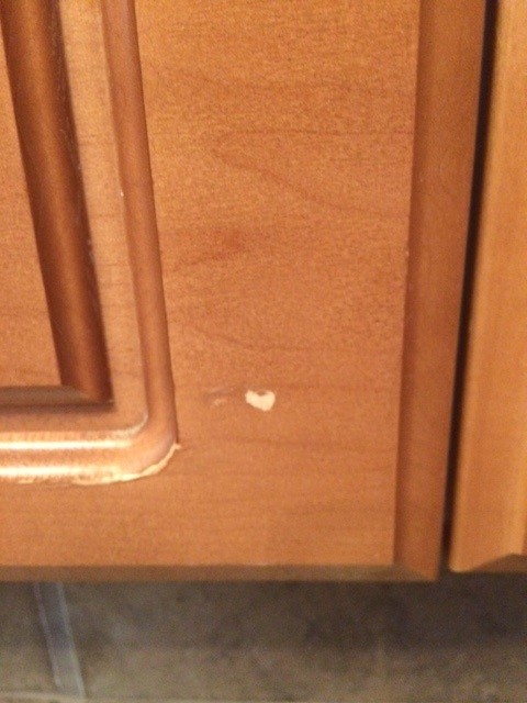 Stain Chipping Off Kitchen Cabinets They Cabinets Were Sprayed And Retouching By Hand May Have The Colours Not Match Any Else Run Into This Problem Or Advice