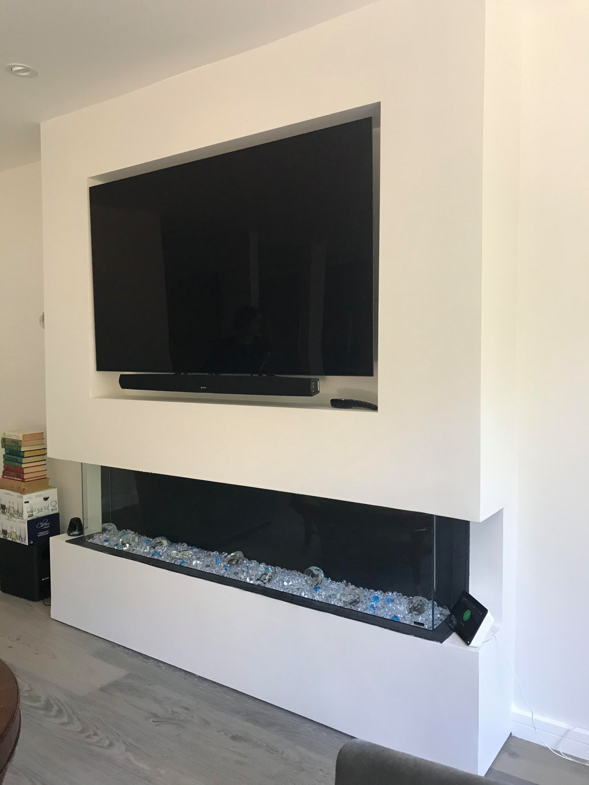 Fireplace. Limestoun plaster