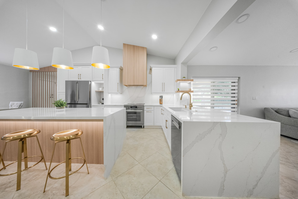 Example of a transitional kitchen design in Miami