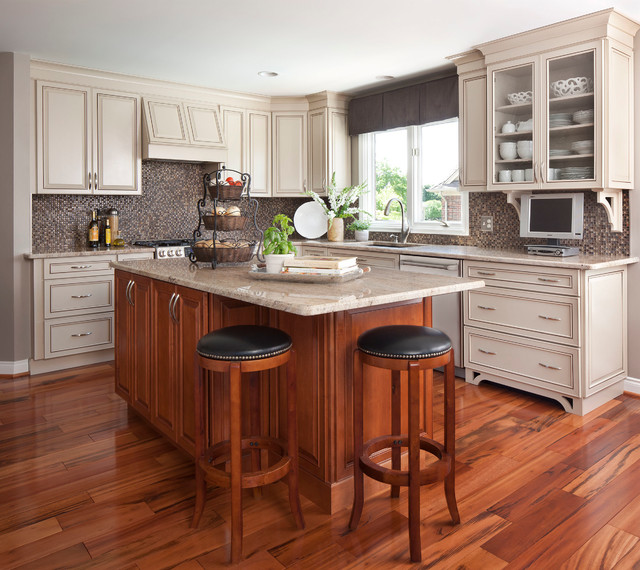 Transitional Kitchen classique-chic-cuisine