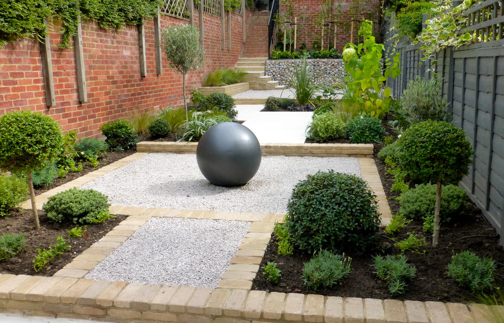 A long narrow garden - Contemporary - Landscape - London ...