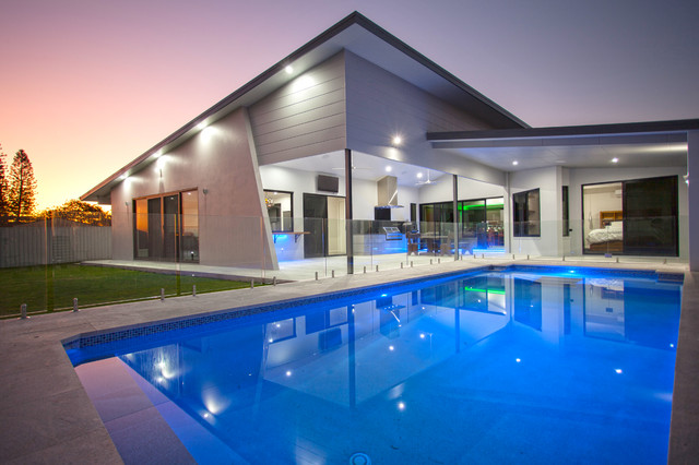 Angular Abode modern-pools-and-hot-tubs
