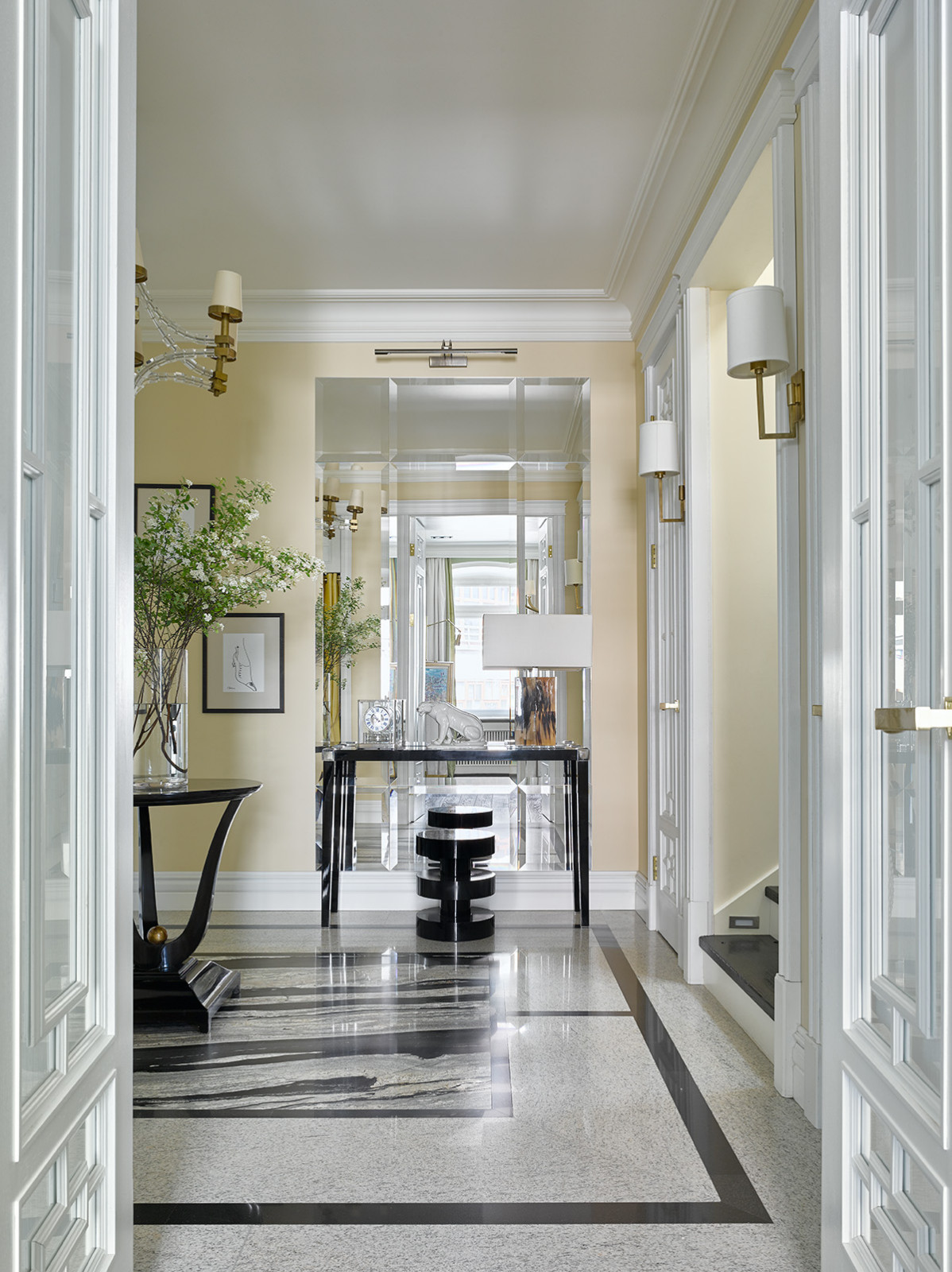 ДВУХЭТАЖНАЯ КВАРТИРА 154 КВ.М НА ПАТРИКАХ