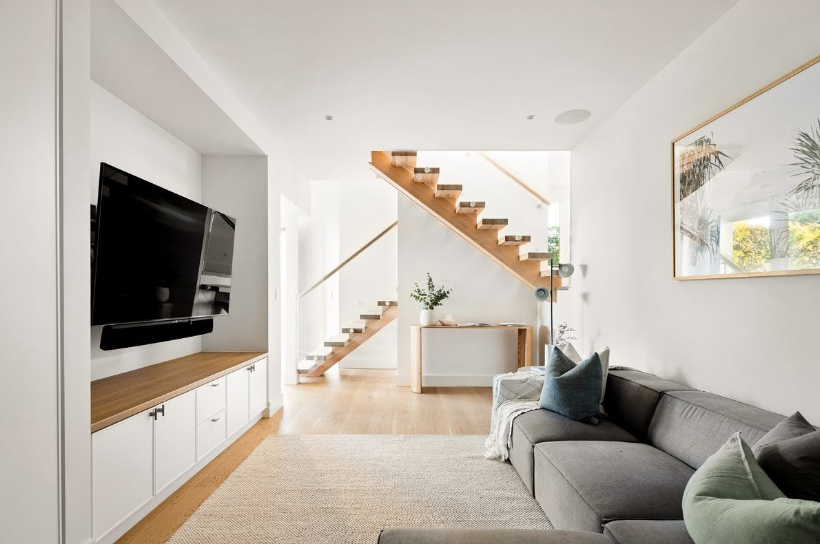 Birdwood Ave. Mornington