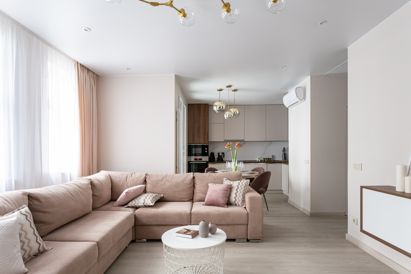 Квартира в теплых тонах