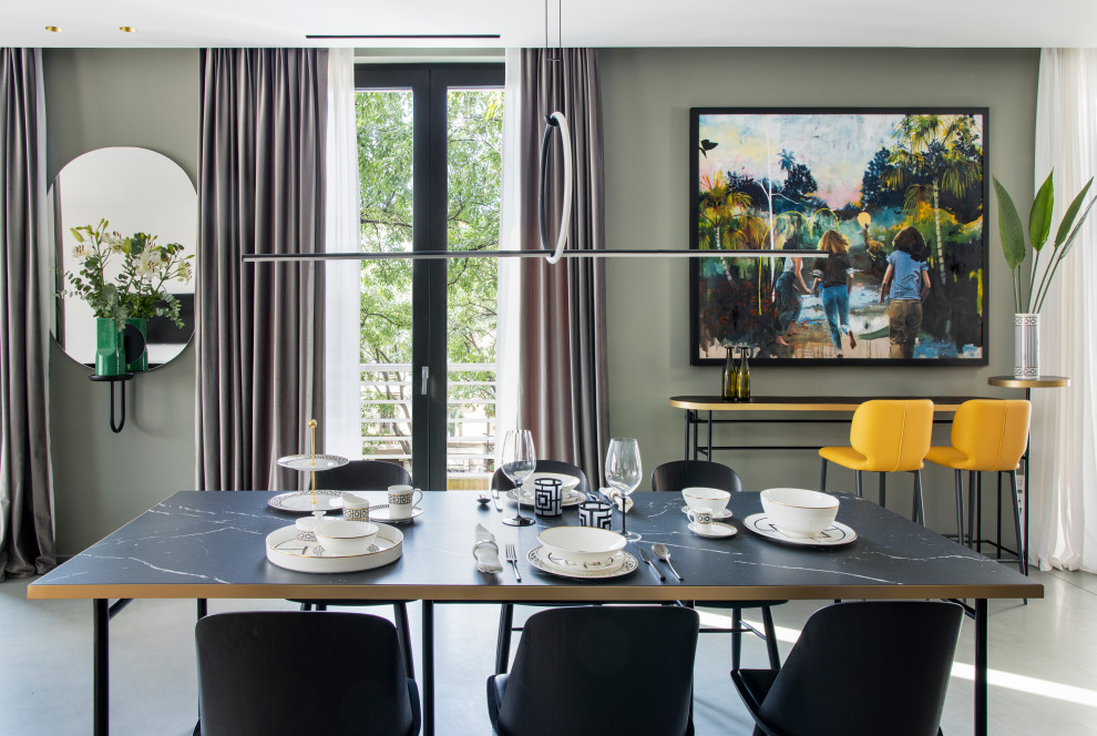 Inspiration for a modern dining room in Milan.