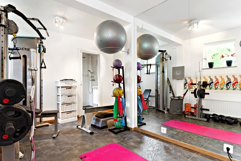Design ideas for a scandinavian home gym in Stockholm.