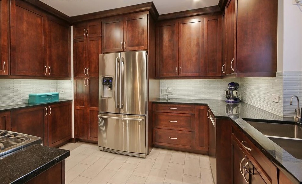 Contemporary Medium Wood Shaker in New York City