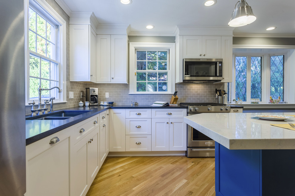 Kitchen - transitional kitchen idea in Providence