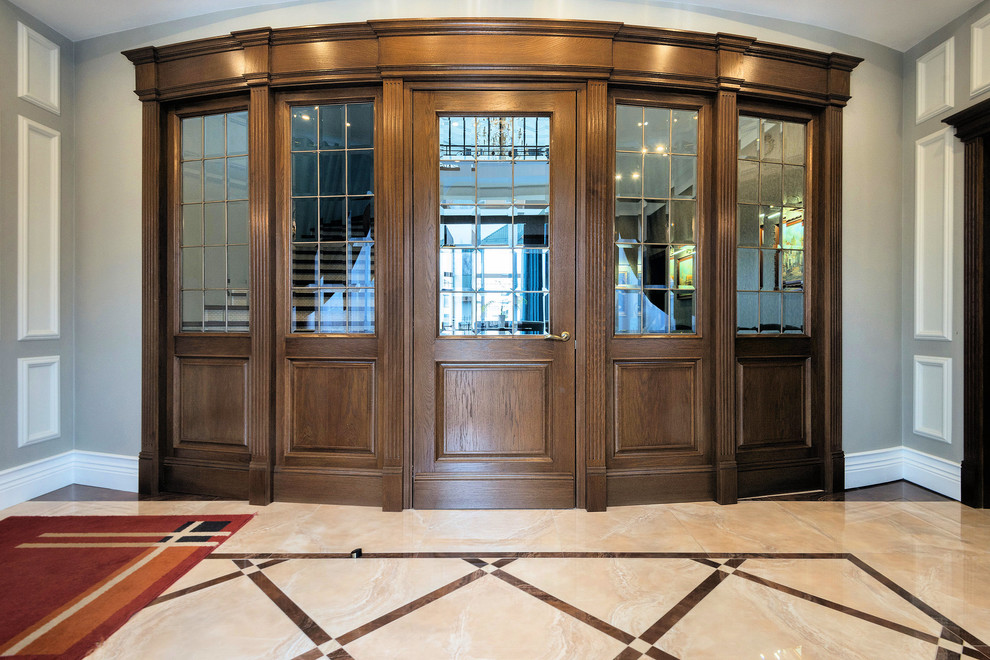 Мебель предметы интерьера в загородном доме.