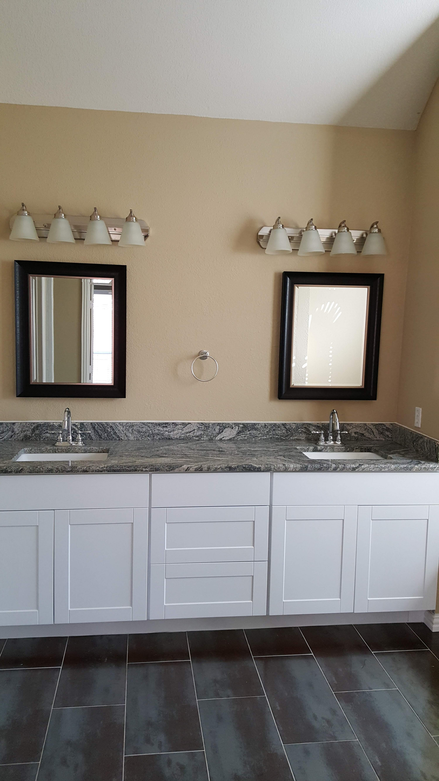Countertop & Cabinet Custom