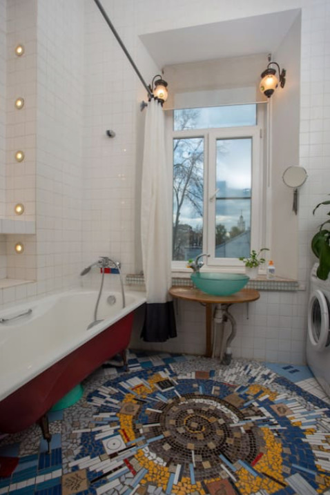 Светлая квартира-студия на Моросейке.