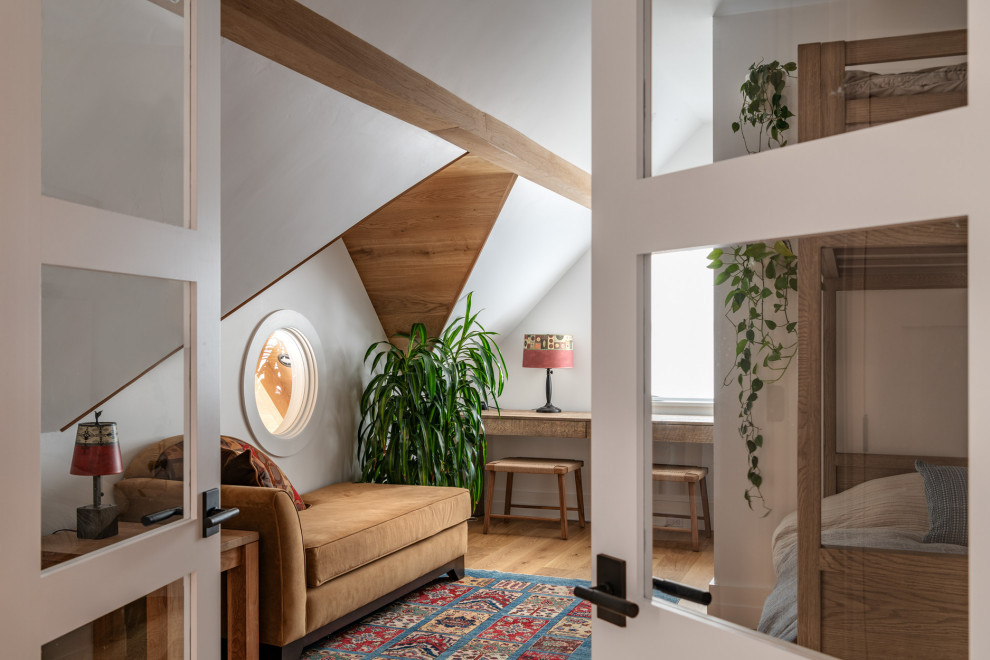 Home design - transitional home design idea in Boston