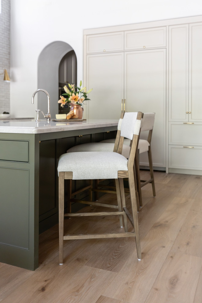 Inspiration for a transitional home design remodel in Phoenix