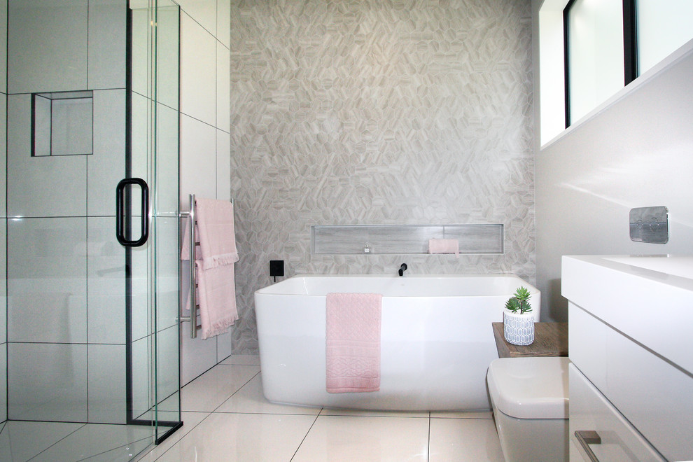 Jacks point Showhome Scandinavian Bathroom Dunedin by Arrowtown