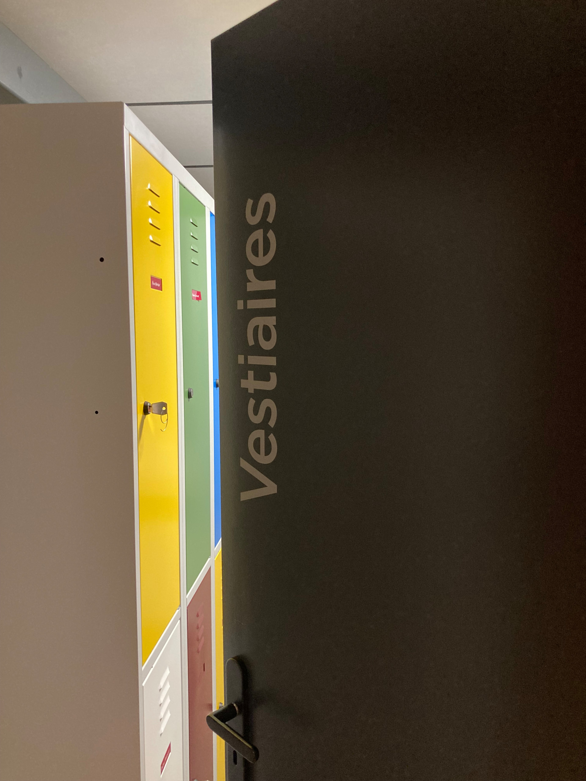 Comme chez soi au travail I Rénovation et extension de bureaux I 280 m2