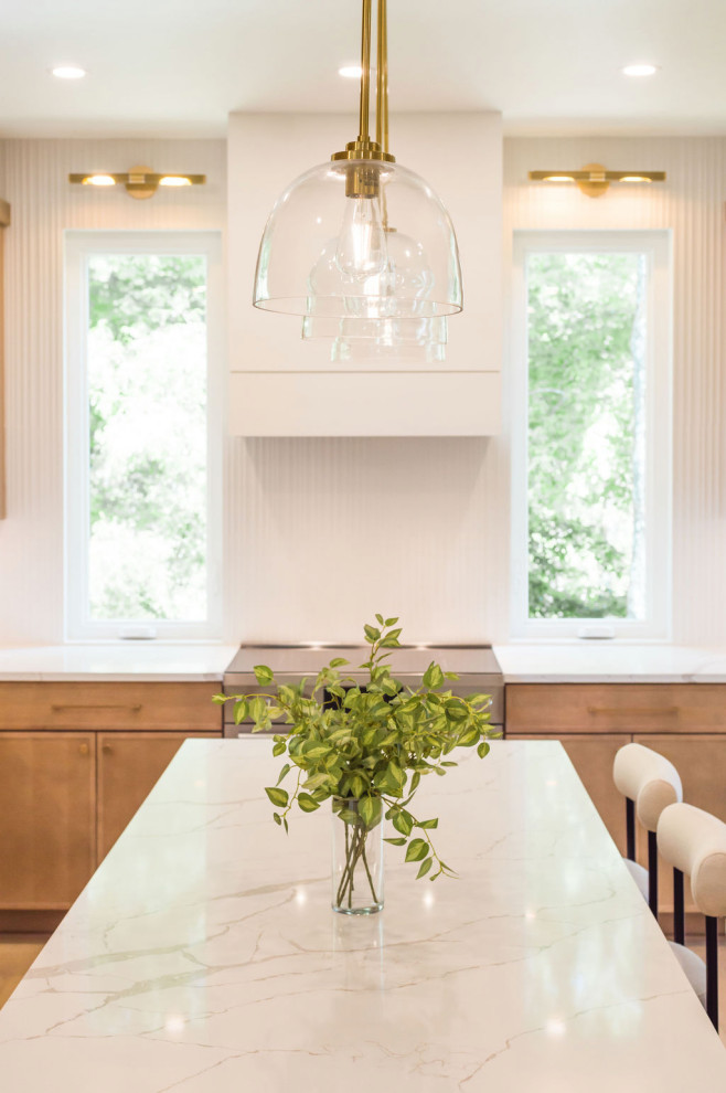 Contemporary Kitchen with Organic Modern Style