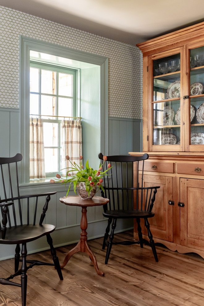 Example of a cottage dining room design in Salt Lake City