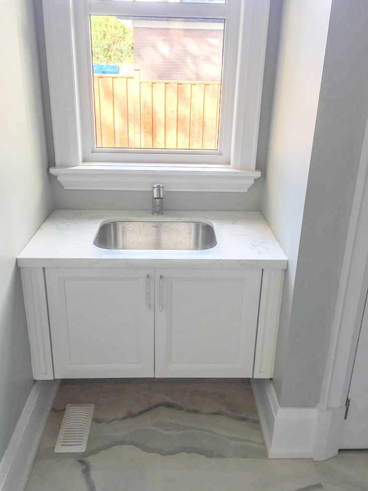 Inspiration for a transitional kitchen remodel in Toronto