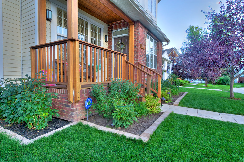 This is an example of a small traditional verandah in Calgary.