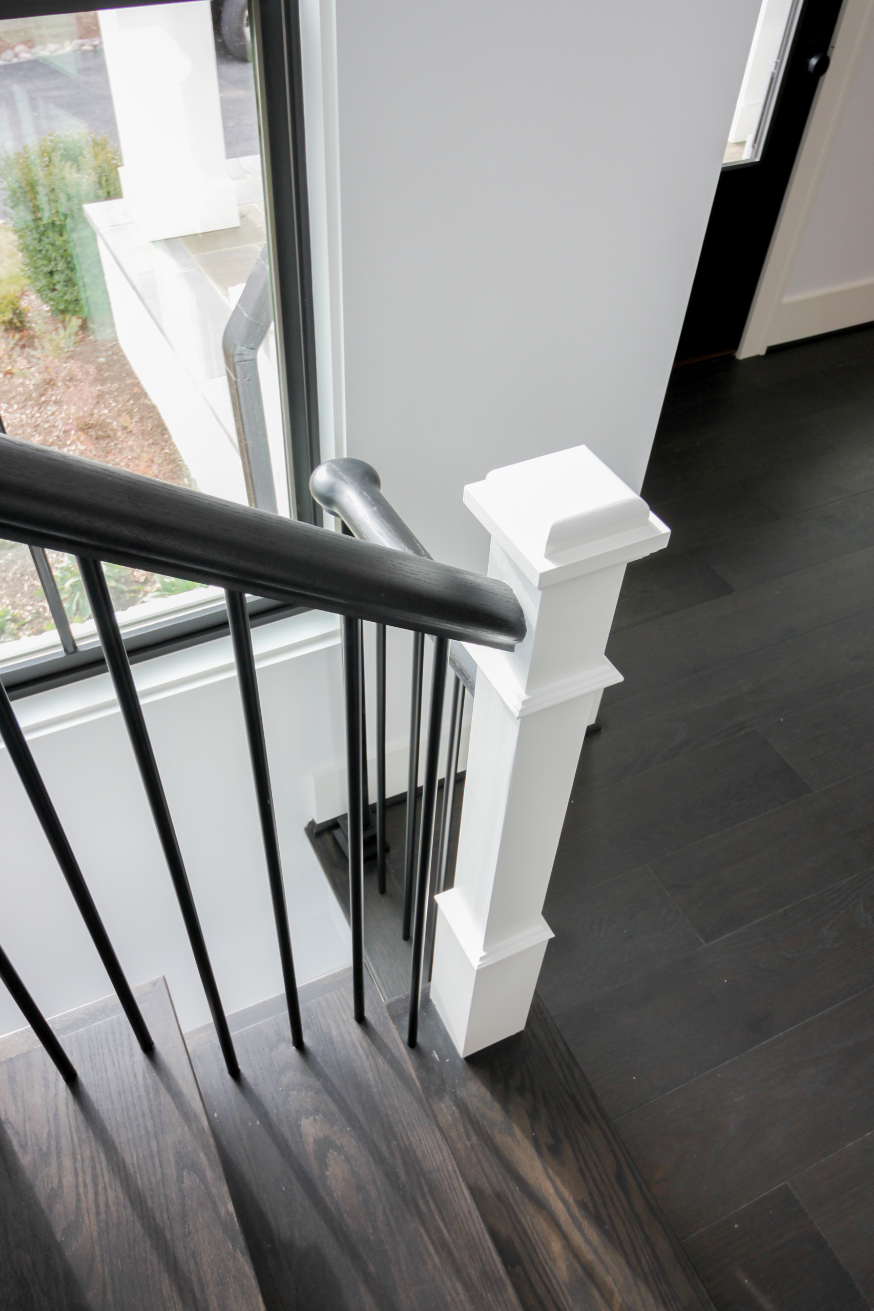 90_Classic Staircase with a Contemporary Twist, McLean VA 22101