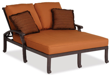 newport double chaise w/ cushion