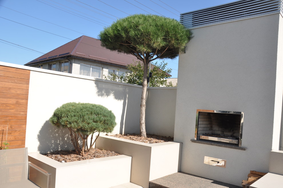 Private modern garden / Частный современный сад.