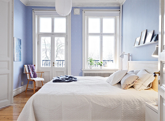  Light  blue  bedroom 