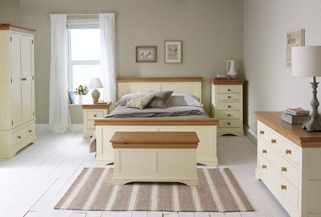 Country Cottage Natural Oak Painted Bedroom Country Bedroom
