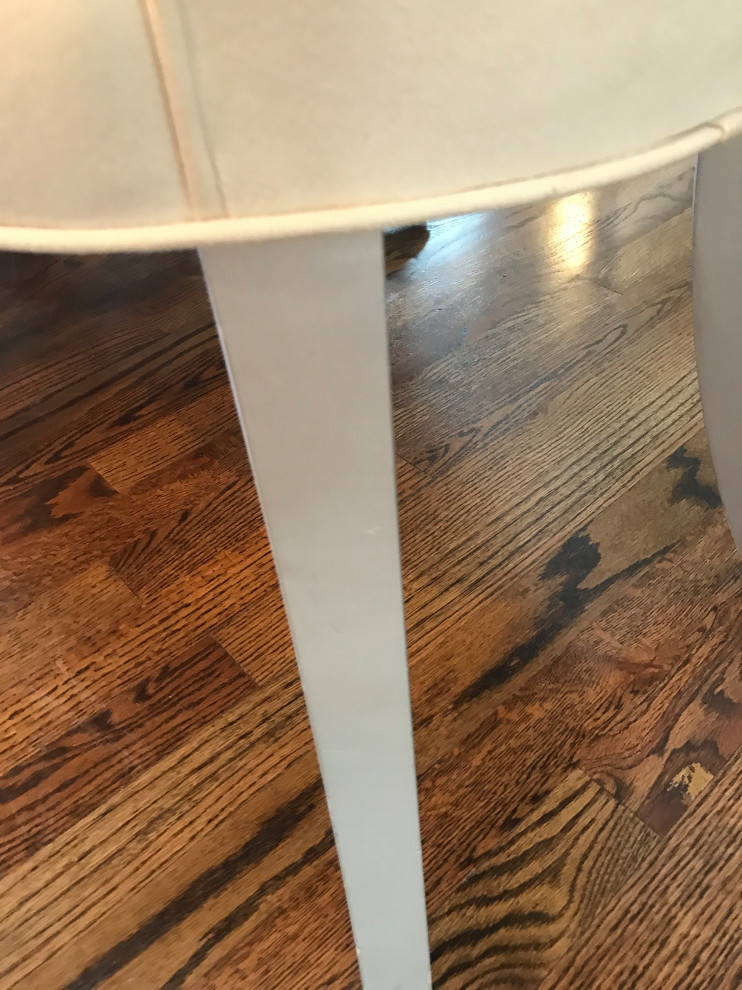 How to paint dining chair legs to match this table top color?