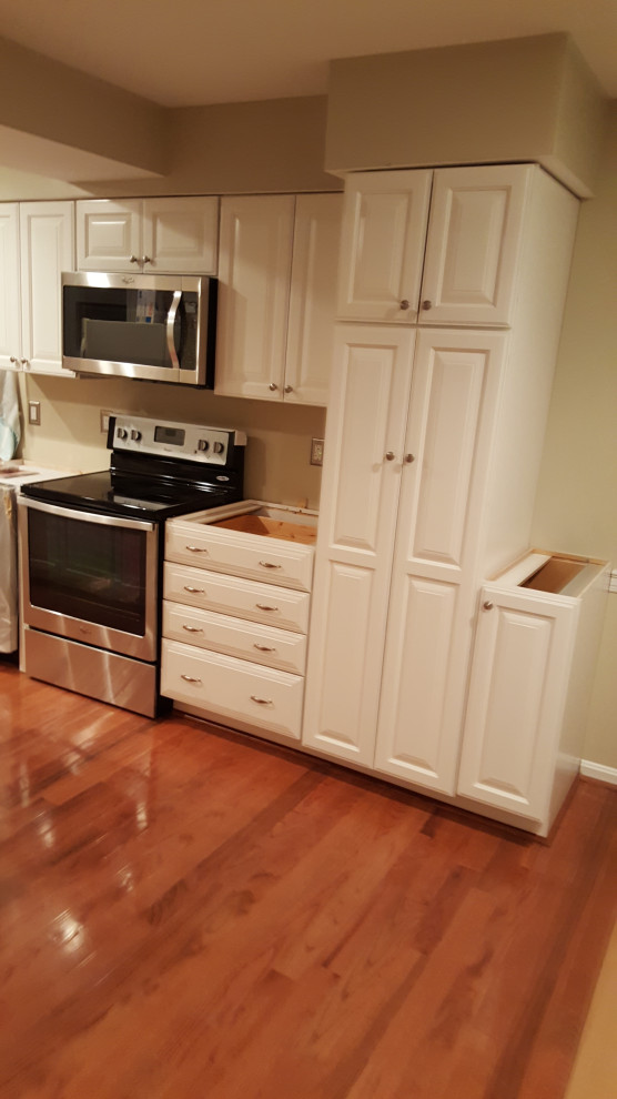 Kitchen Cabinet Install