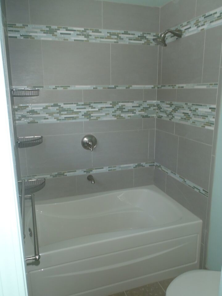 Bathroom - contemporary bathroom idea