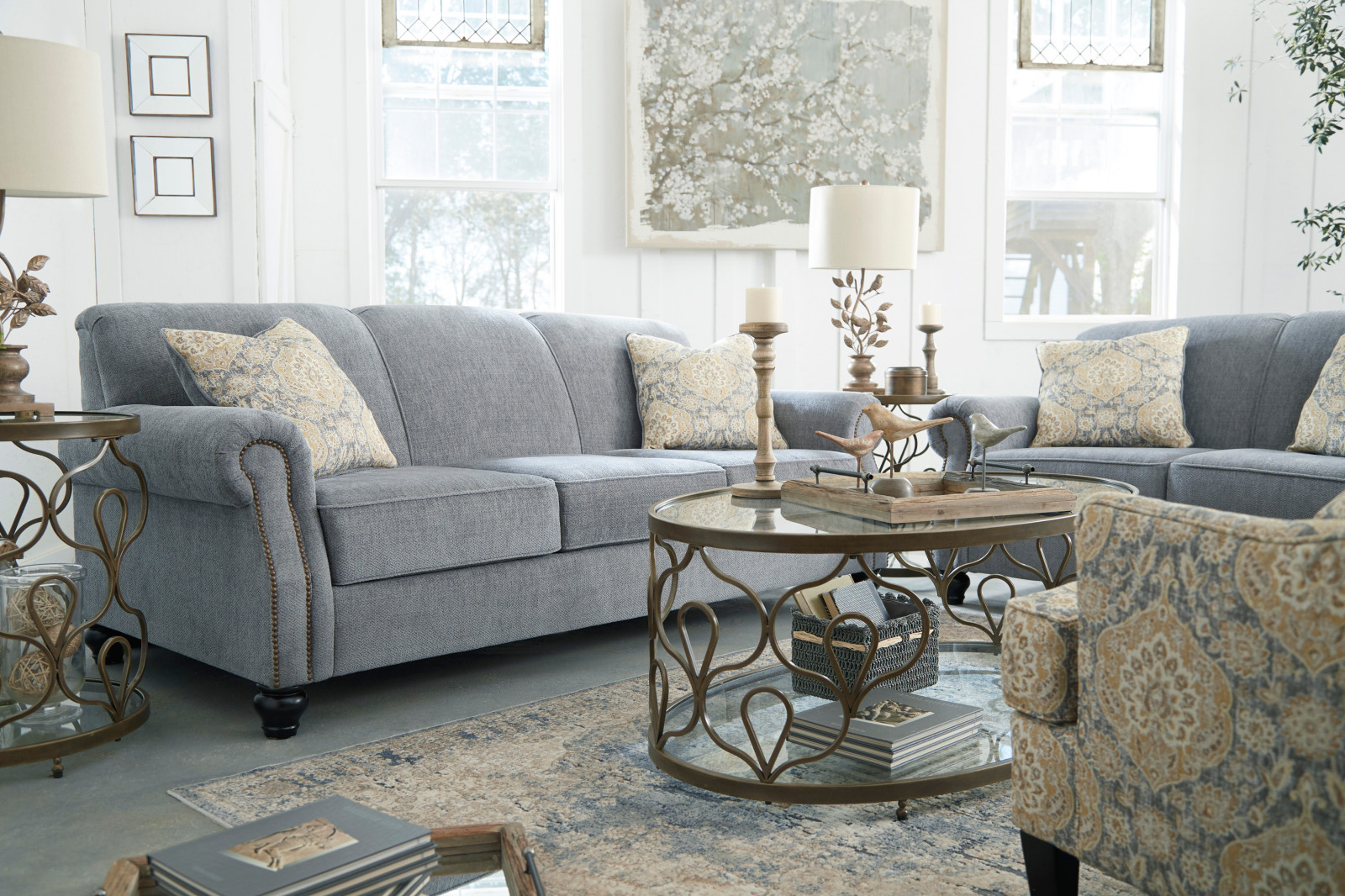 Диваны и кресла