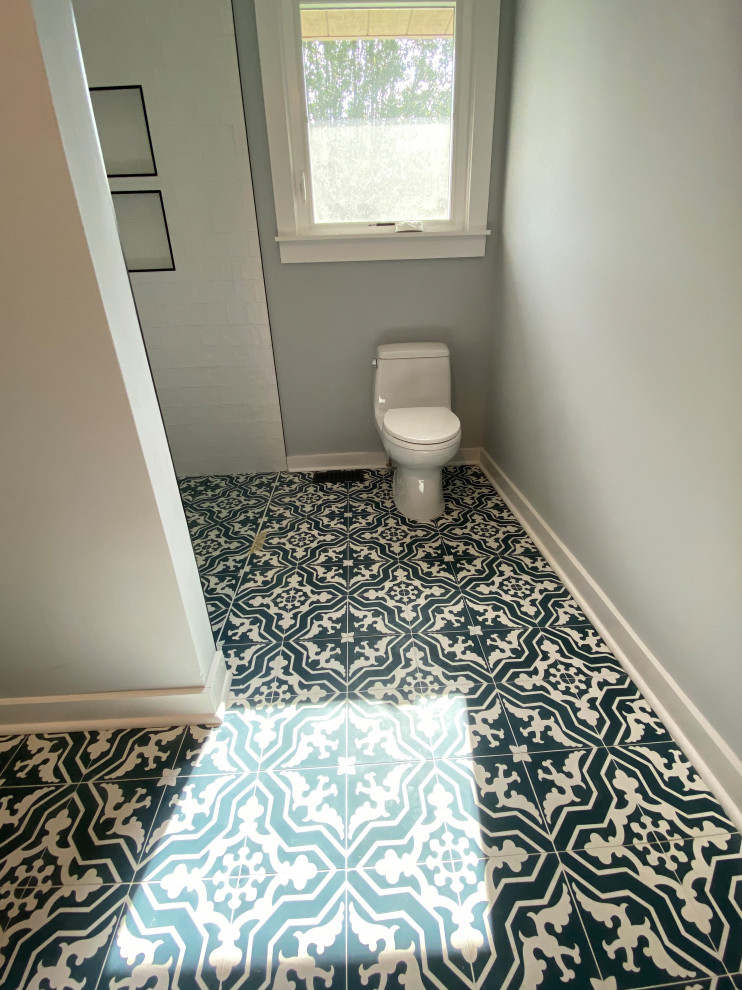 Lara’s Bathroom