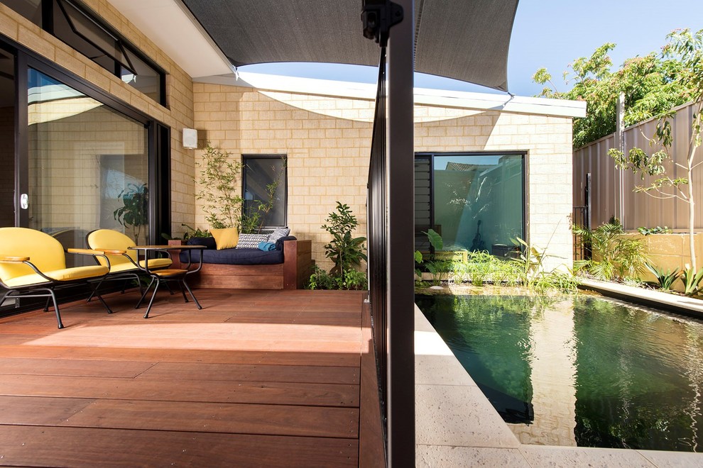 Photo of a contemporary home in Perth.