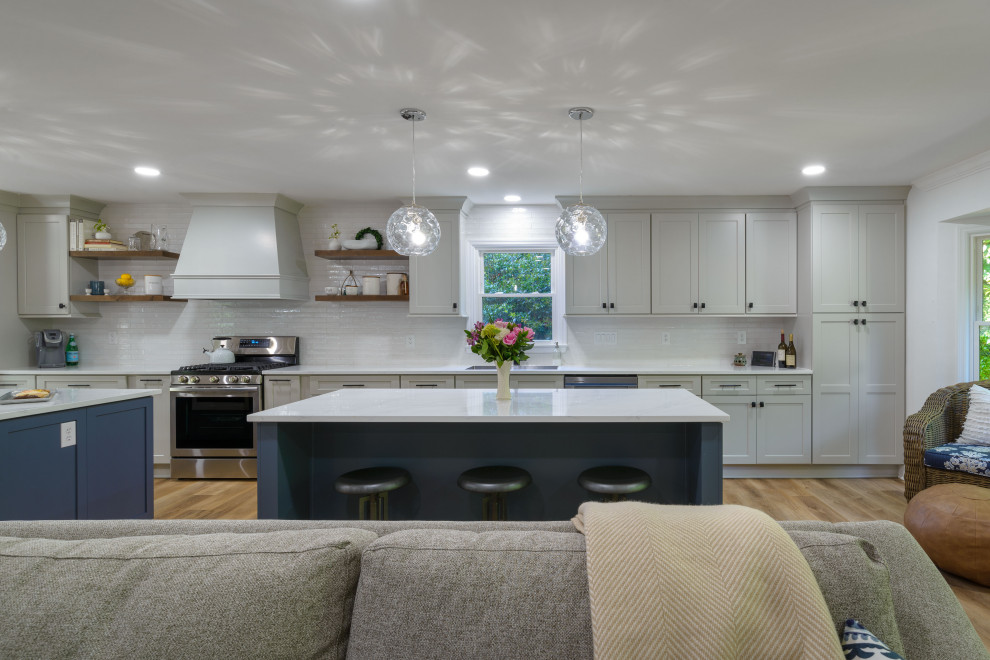 Example of a transitional kitchen design in Atlanta