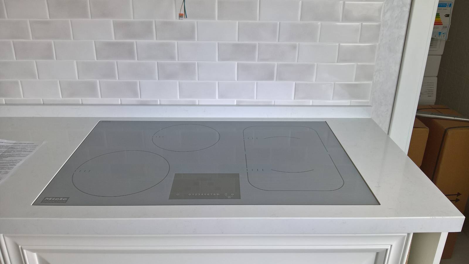 Белая классика-массив ясеня